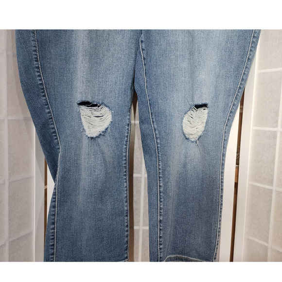 Torrid Lean Jean Skinny Super Stretch Denim Pull On Mid-Rise Jean Plus Size: 2R - Picture 8 of 9
